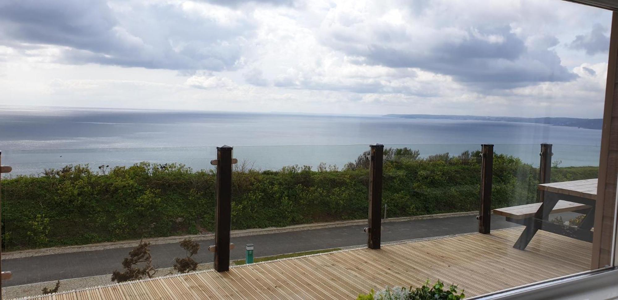 Sunset Sea View Chalet With Hot Tub Torpoint Esterno foto